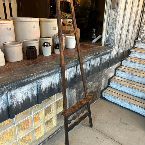 Antique 1901 Leaning Easel