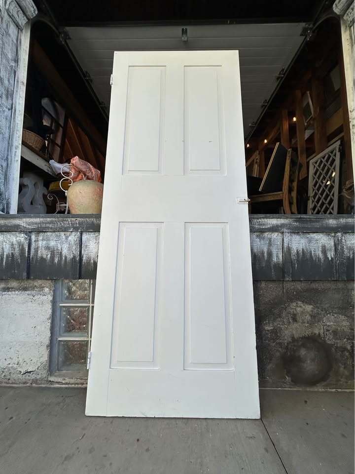 Vintage White 4-Panel Interior Door
