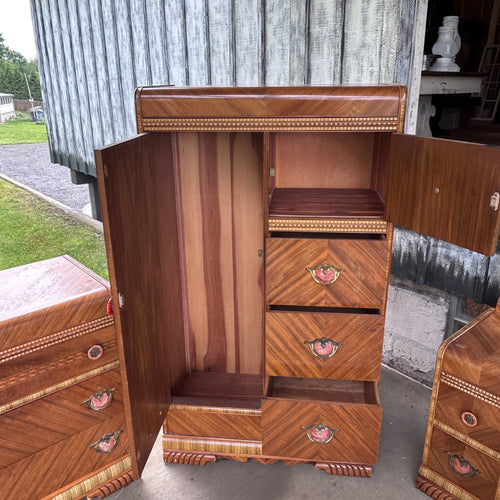 7 Piece Art Deco Waterfall Style Bedroom Set