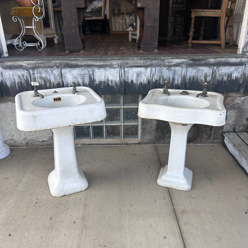 24” Cast Iron Pedestal Sinks