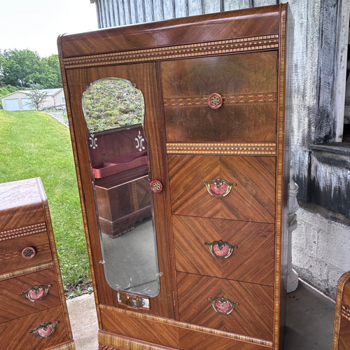 7 Piece Art Deco Waterfall Style Bedroom Set
