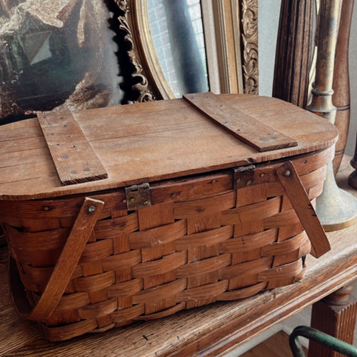 Vintage Wicker Picnic Basket