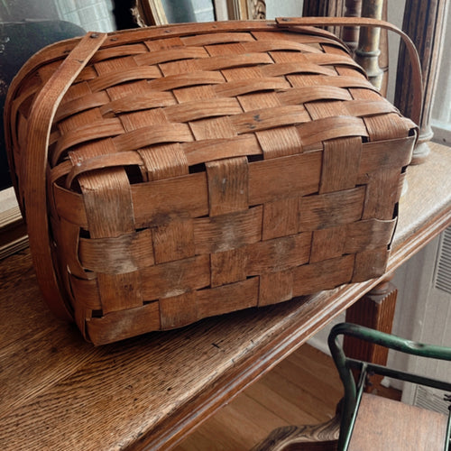 Vintage Wicker Picnic Basket