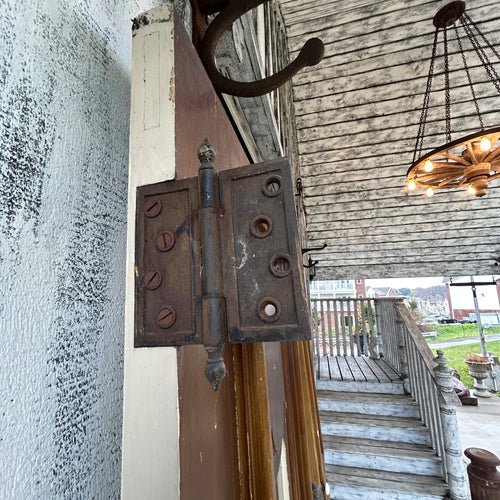 American Victorian Farmhouse Doors+Screens