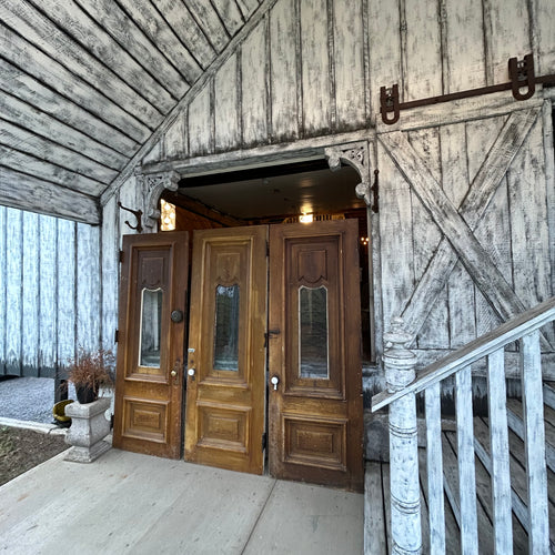 American Victorian Farmhouse Doors+Screens