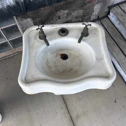 24” Cast Iron Pedestal Sinks