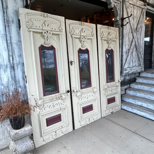 American Victorian Farmhouse Doors+Screens