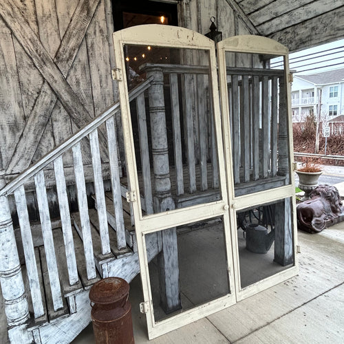 American Victorian Farmhouse Doors+Screens