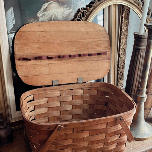 Vintage Wicker Picnic Basket